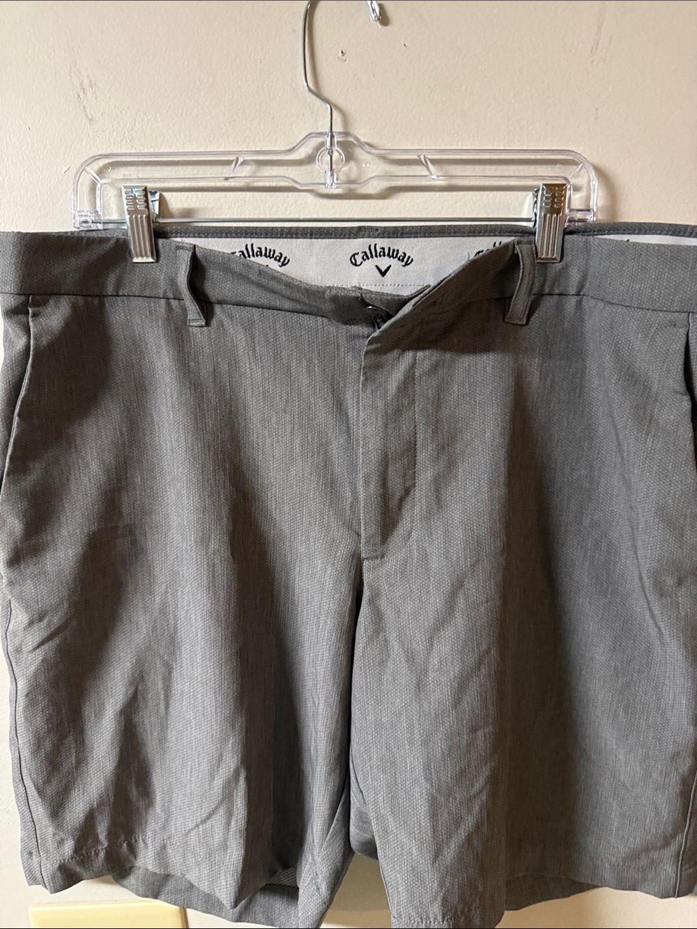 Callaway Men's Light Gray Flat-Front Golf Shorts